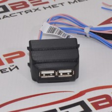 USB зарядное устройство 2 слота на Лада Ларгус ФЛ